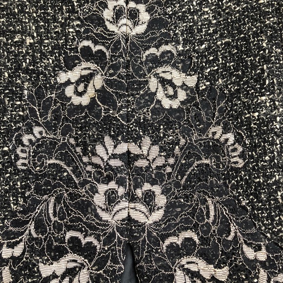 Beautiful DKNY lace skirt suit 8/10 - Picture 6 of 14